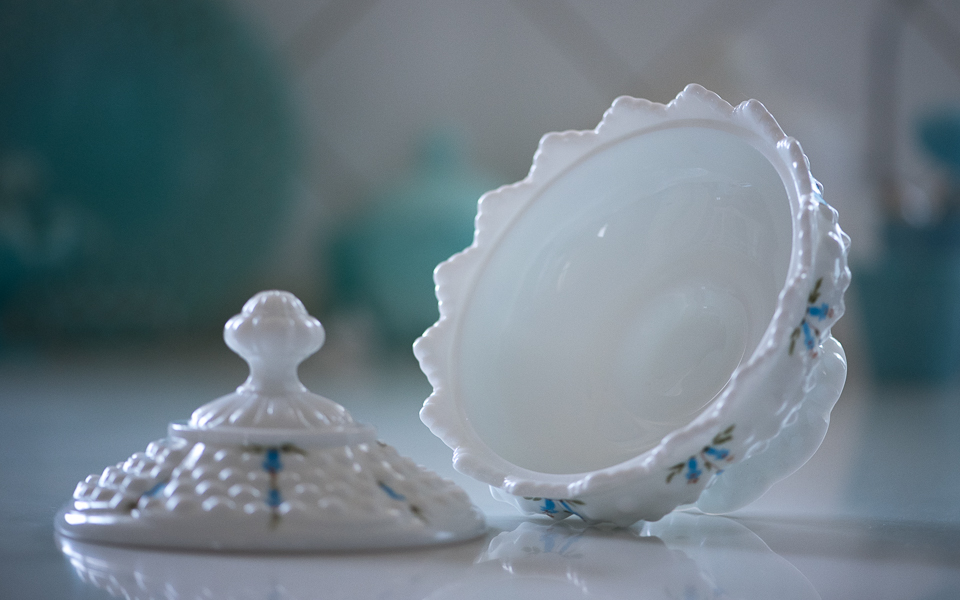 フェントン蓋付きミルクガラス フェントンガラスのお話 – Chronicle