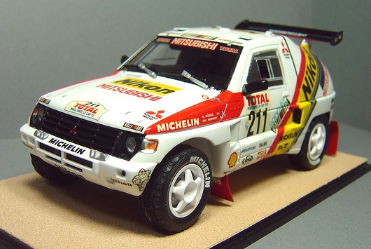 激レア】三菱 パジェロ 1984 パリダカールラリー 192号車 IG0059 1/43