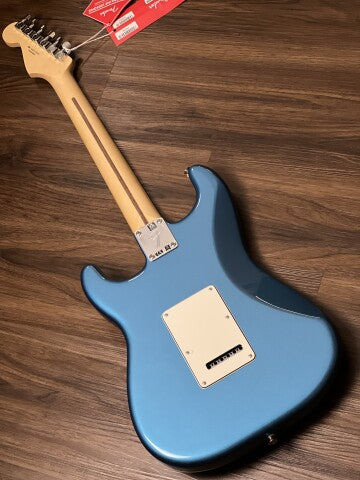 Fender Limited Edition Player Stratocaster with Maple FB in Lake