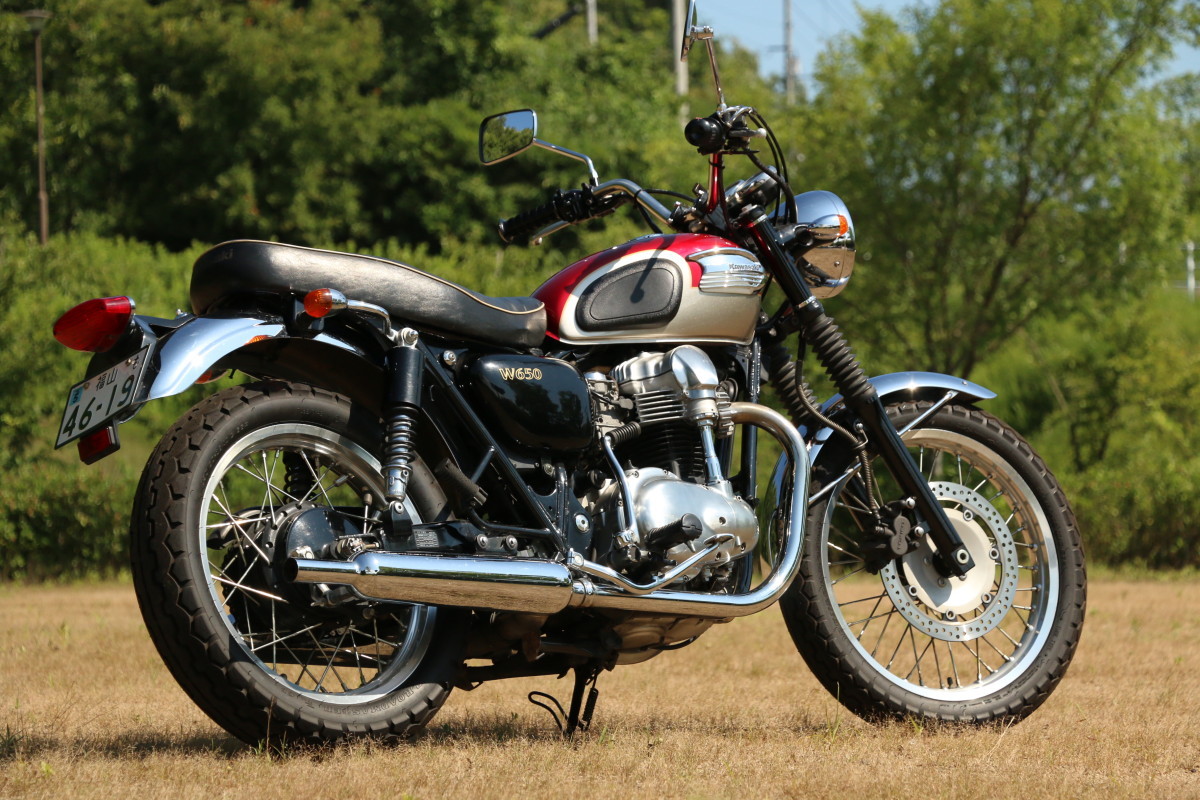カワサキ W650 タンク W1カラー キャブ車 kawasaki W650のタンクにW1