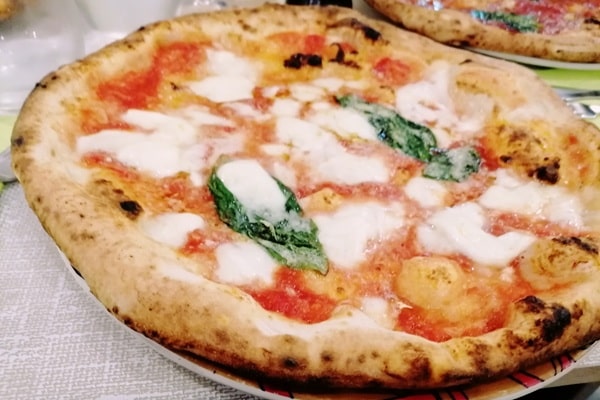 プルチネッラ ナポリ イタリア pizza napoli プルチネッラ ナポリ