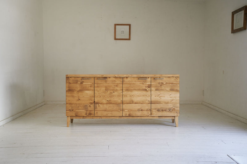 全面無垢の開き戸キャビネット – NEALD