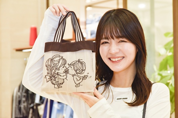 亜土ちゃんのかわいすぎるアートバッグが「KNT365」のPOP UP SHOPに