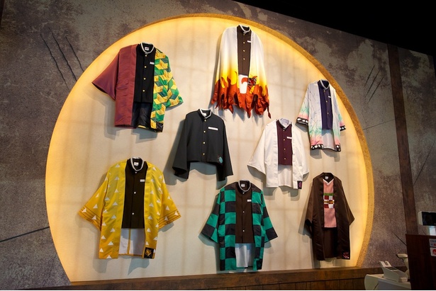 USJ】店内に鋼鐵塚さん!?推しとおそろいのアイテムやお面のフェイス