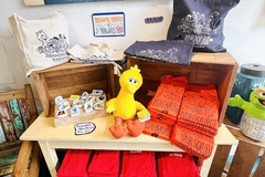 ハワイのおみやげに買いたい！「セサミストリートトラック」ハワイ限定