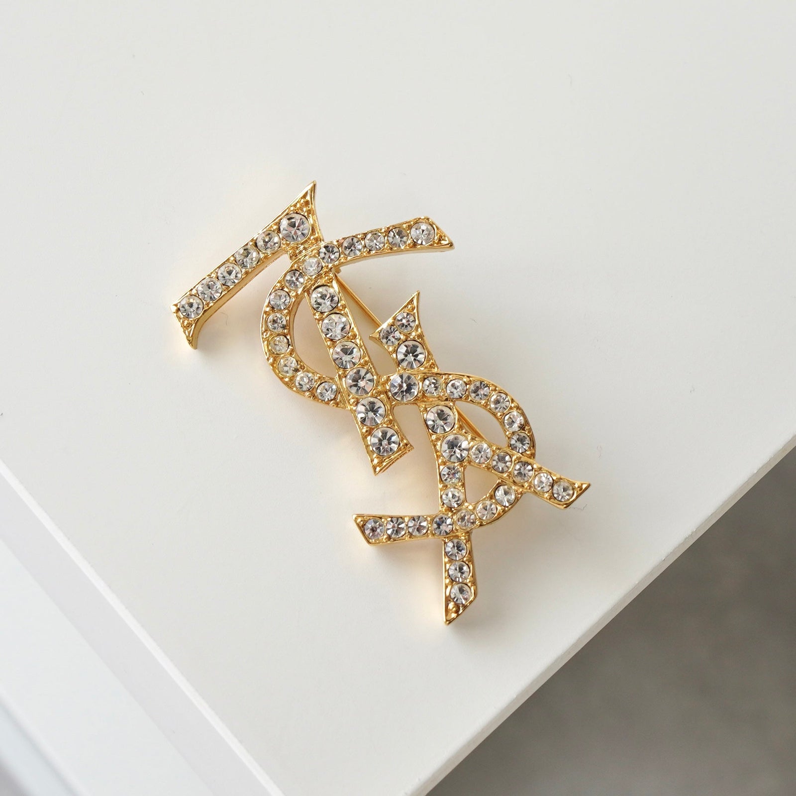 ysl-gp-823797_1600x.jpg?v=