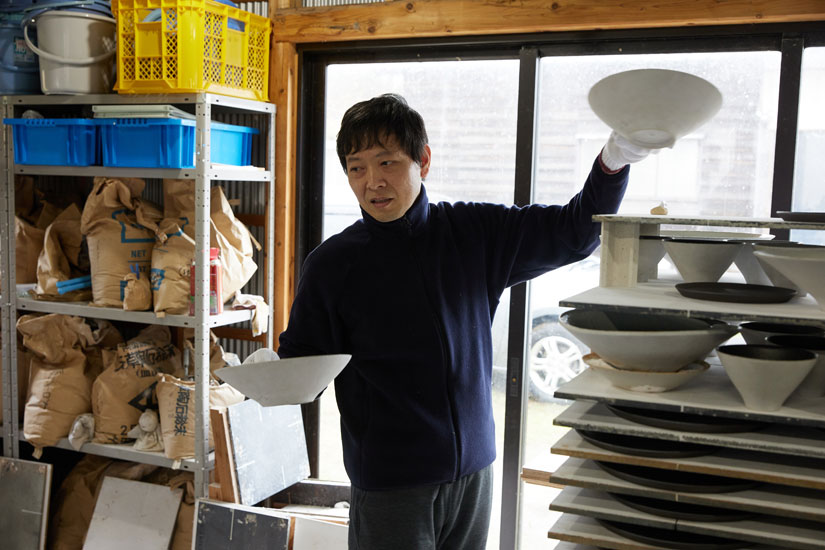 手をかけ、時間を重ね、表情豊かな器を作り続ける陶芸家・田代倫章さん