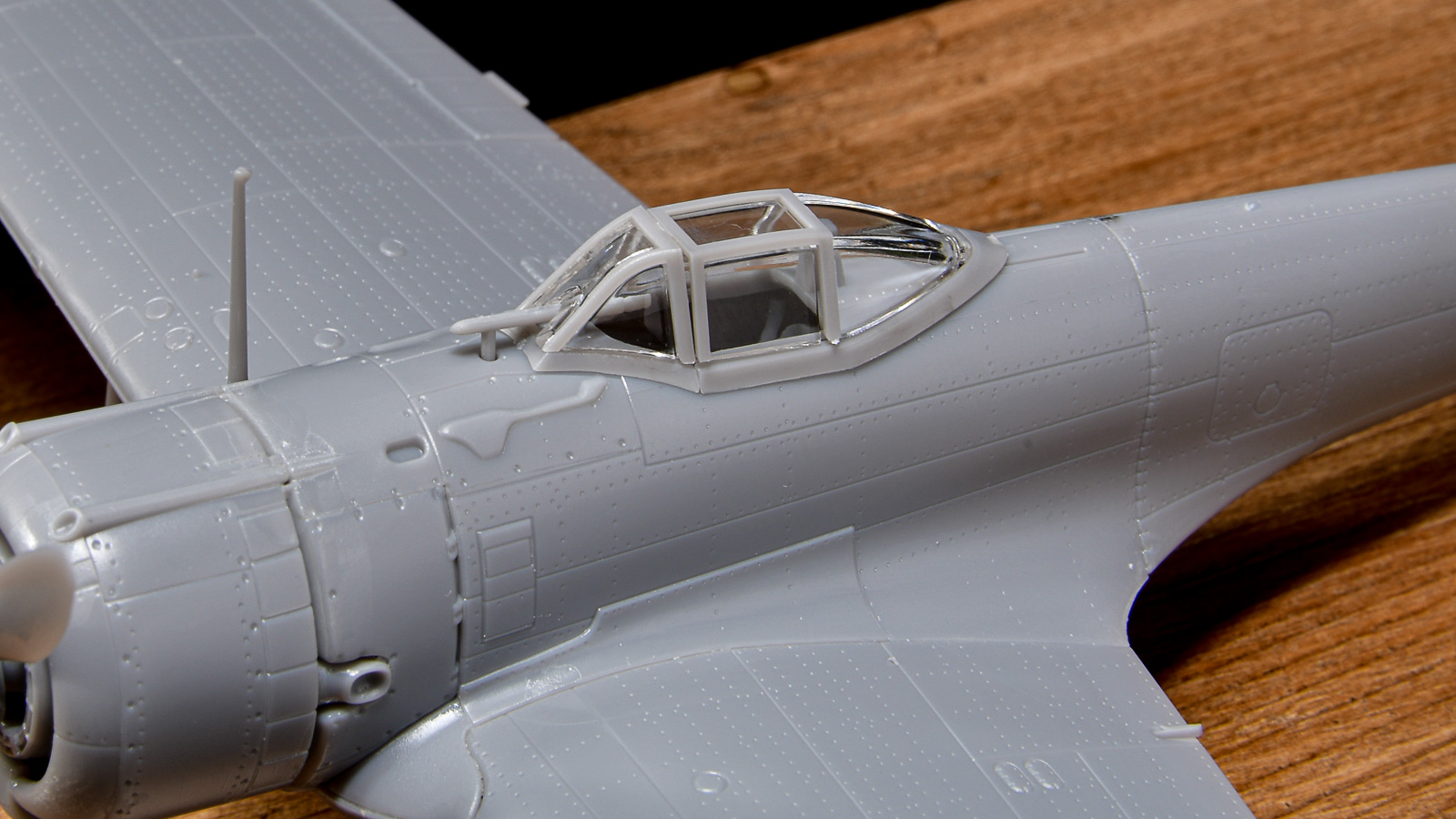 賢者の飛行機プラモを「目」で味わいます。／モデルグラフィックス