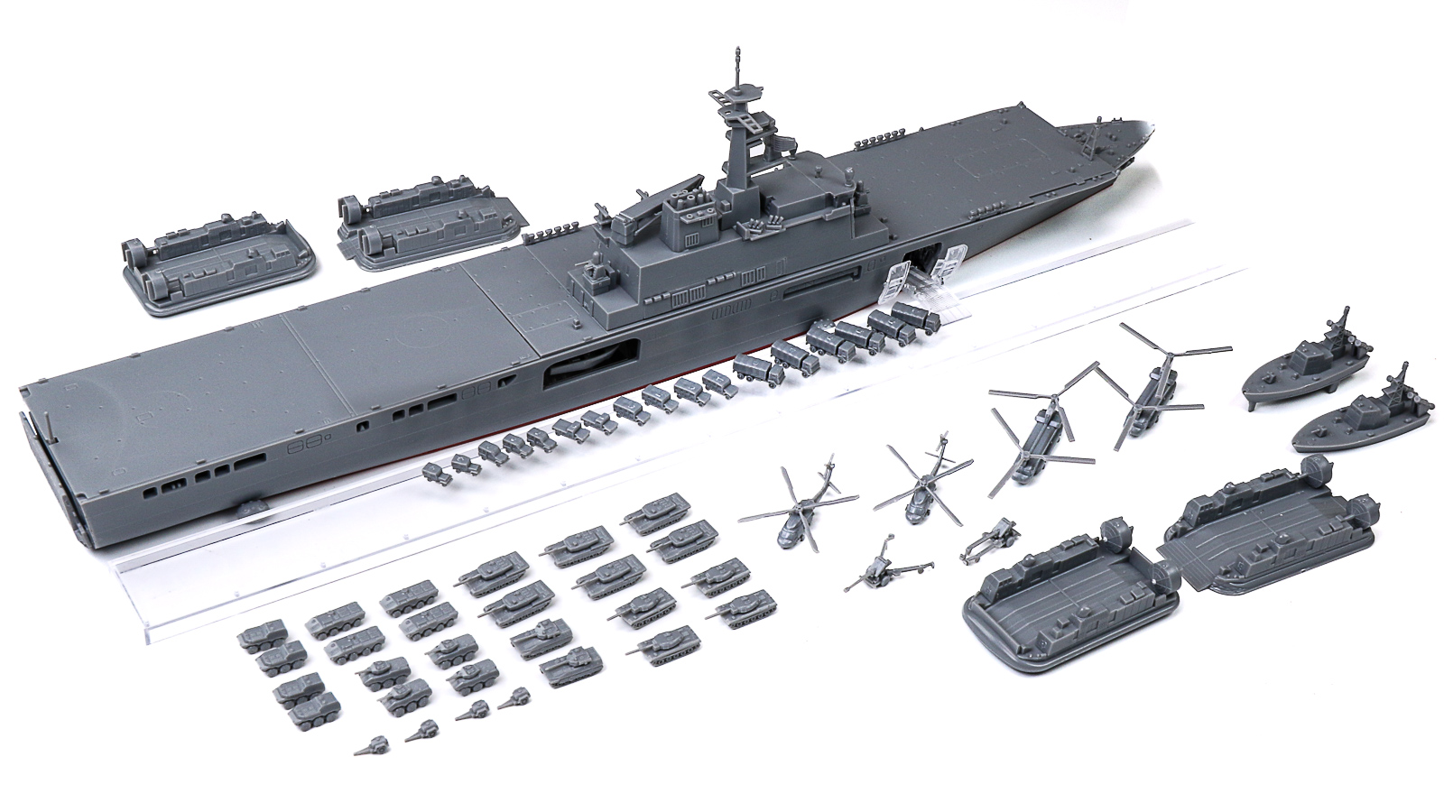 1/700 海上自衛隊 おおすみ型輸送艦 しもきた LCAC 2艇付属 絶版