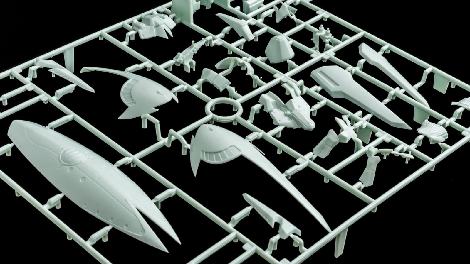 部分塗装で美麗な立ち姿を楽しむMHのプラモ／ボークス IMS エンゲージ