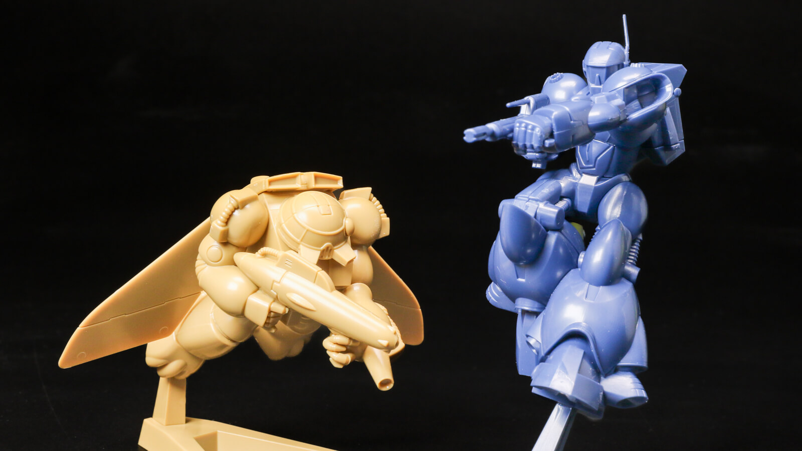 ミニマムなバイファムとウグのプラモデルが、名場面をみるみる