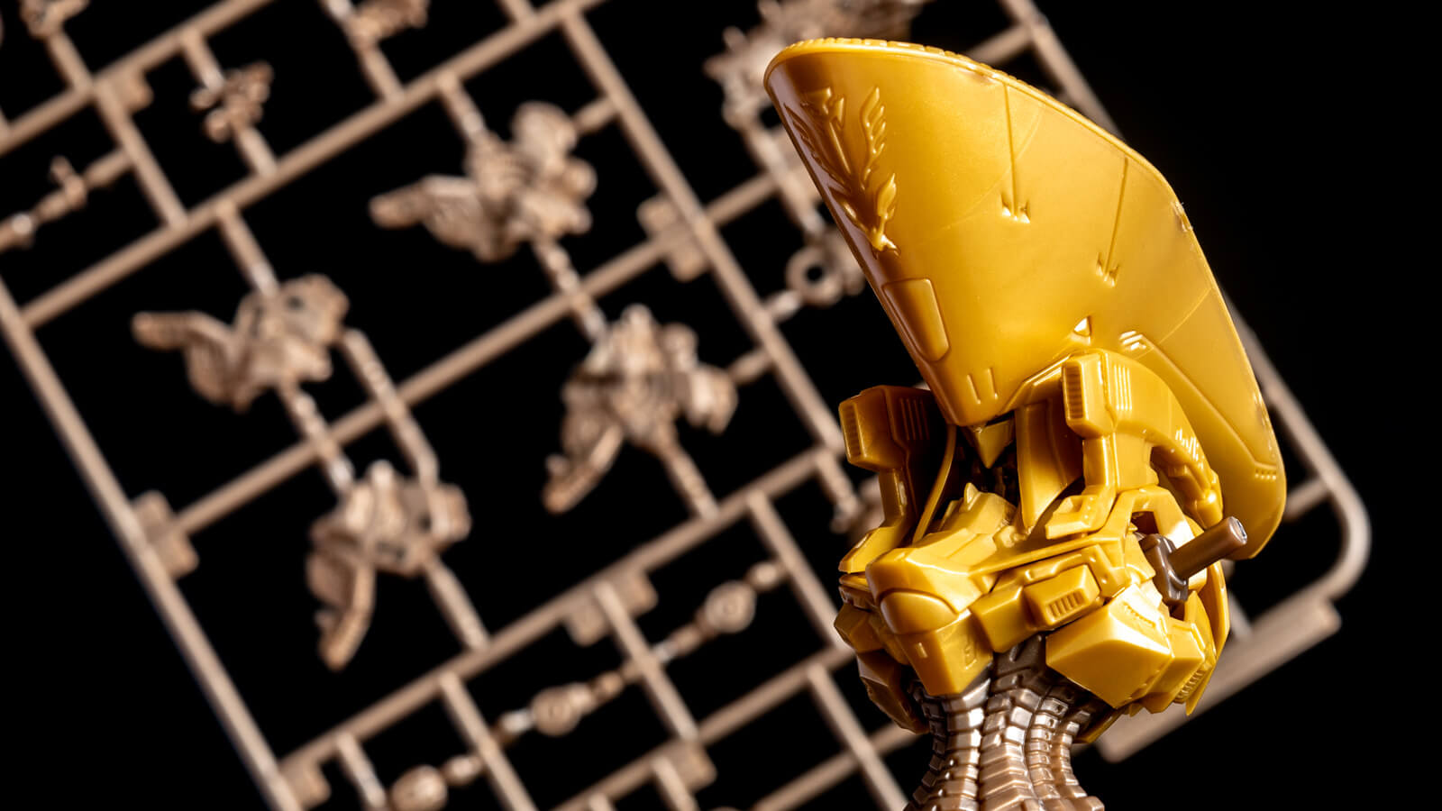 凝縮された造形で味わう黄金の主役！／ボークスIMS 1:144 ザ・ナイト