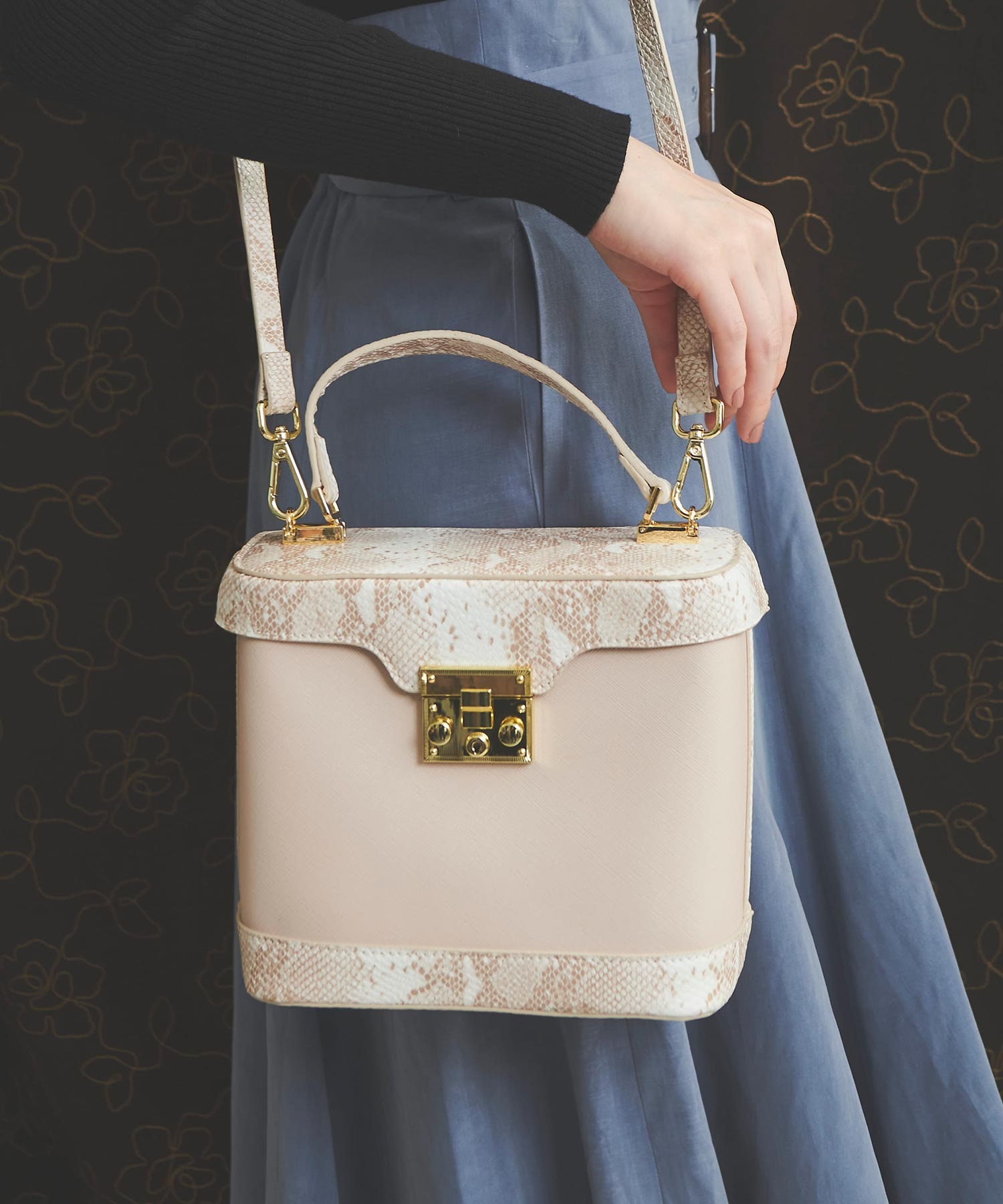 バニティショルダーバッグ | バッグ | NOELA OFFICIAL WEB STORE