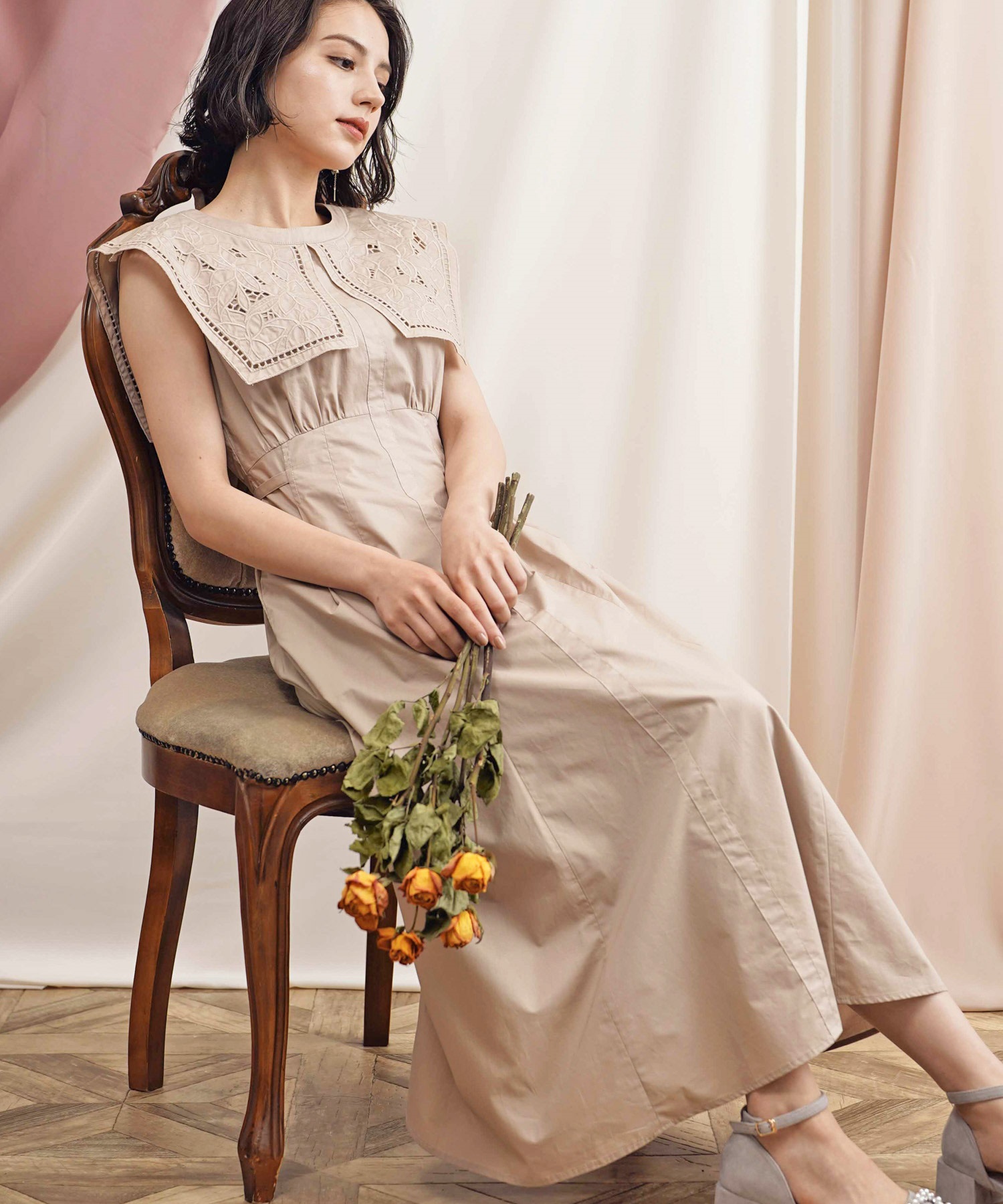 刺繍スクエアカラーワンピース | ロングワンピース | NOELA OFFICIAL