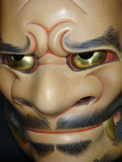 能面 牙べし見（きばべしみ）