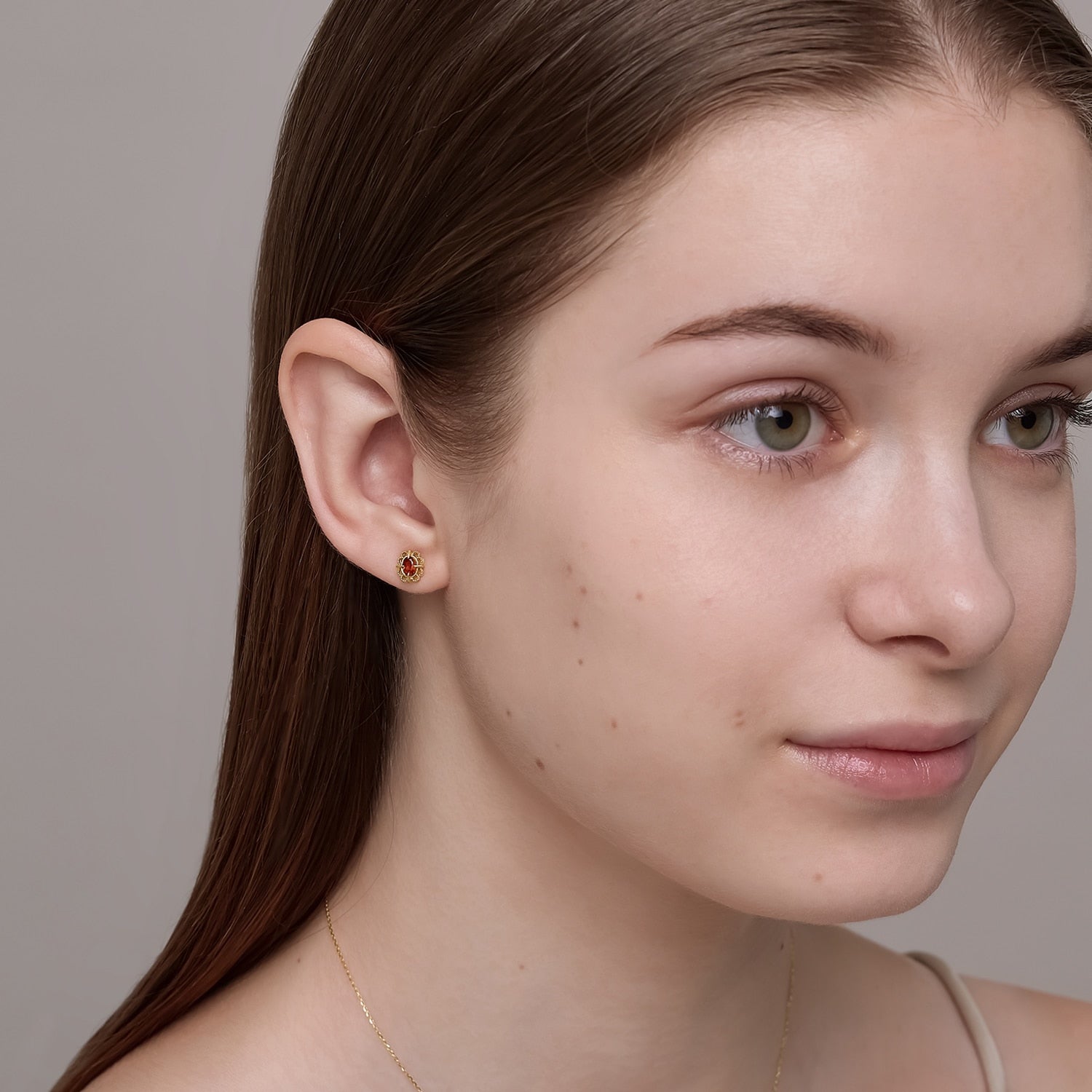 クリスマスSALE目玉商品】新品未使用♡K10台☆ガーネットピアス K10