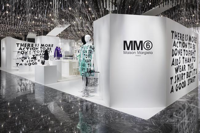 MM6 Maison Margiela」AIDS Tシャツを再解釈したアイテムが揃う