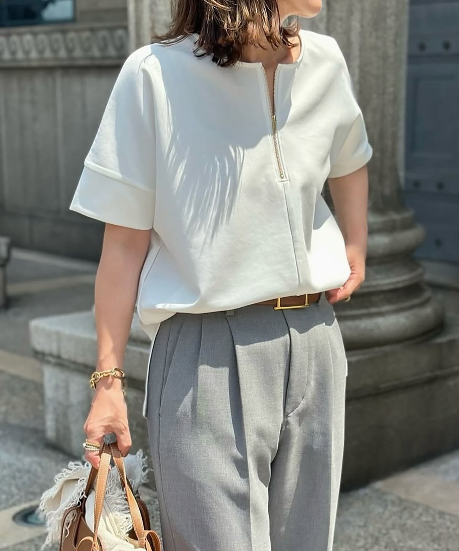 ライトダンボールジップキーネックドルマンプルオーバー Emma Taylor