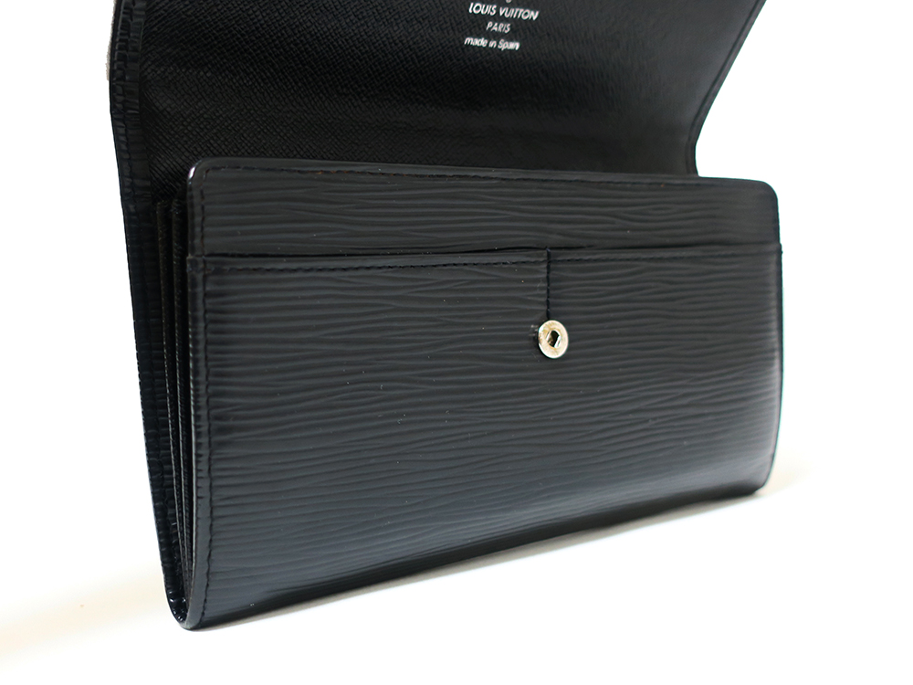 ルイヴィトン エピ ポルトモネ クレディ ノワール 2つ折り 長財布