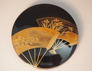 箕輪一星 作 扇面蒔絵香合 銀縁 箱付き 箕輪一星 作 扇面蒔絵香合 銀縁