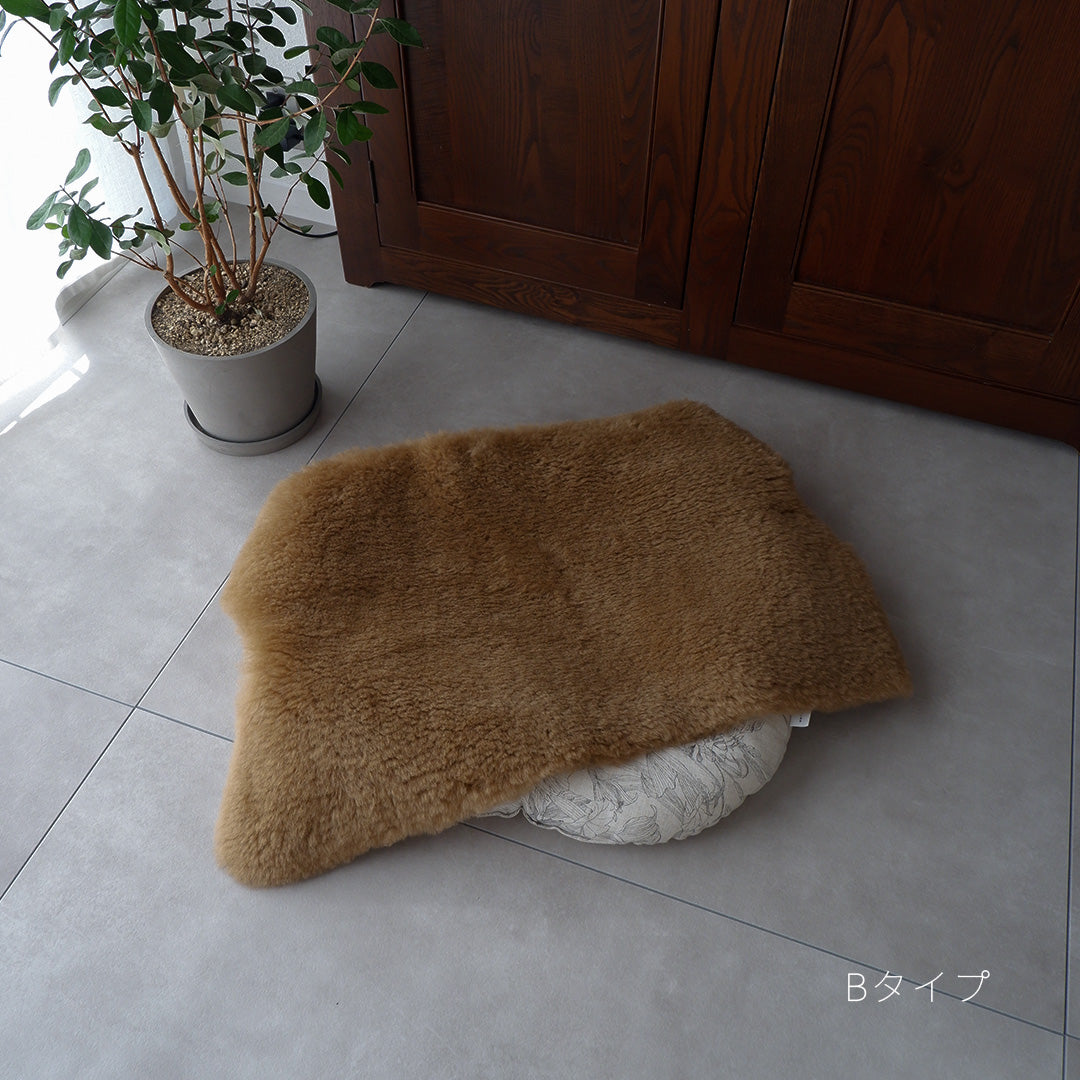 予約】猫のためのスプリングラムスキンラグ【ブラウン】 – onddoka
