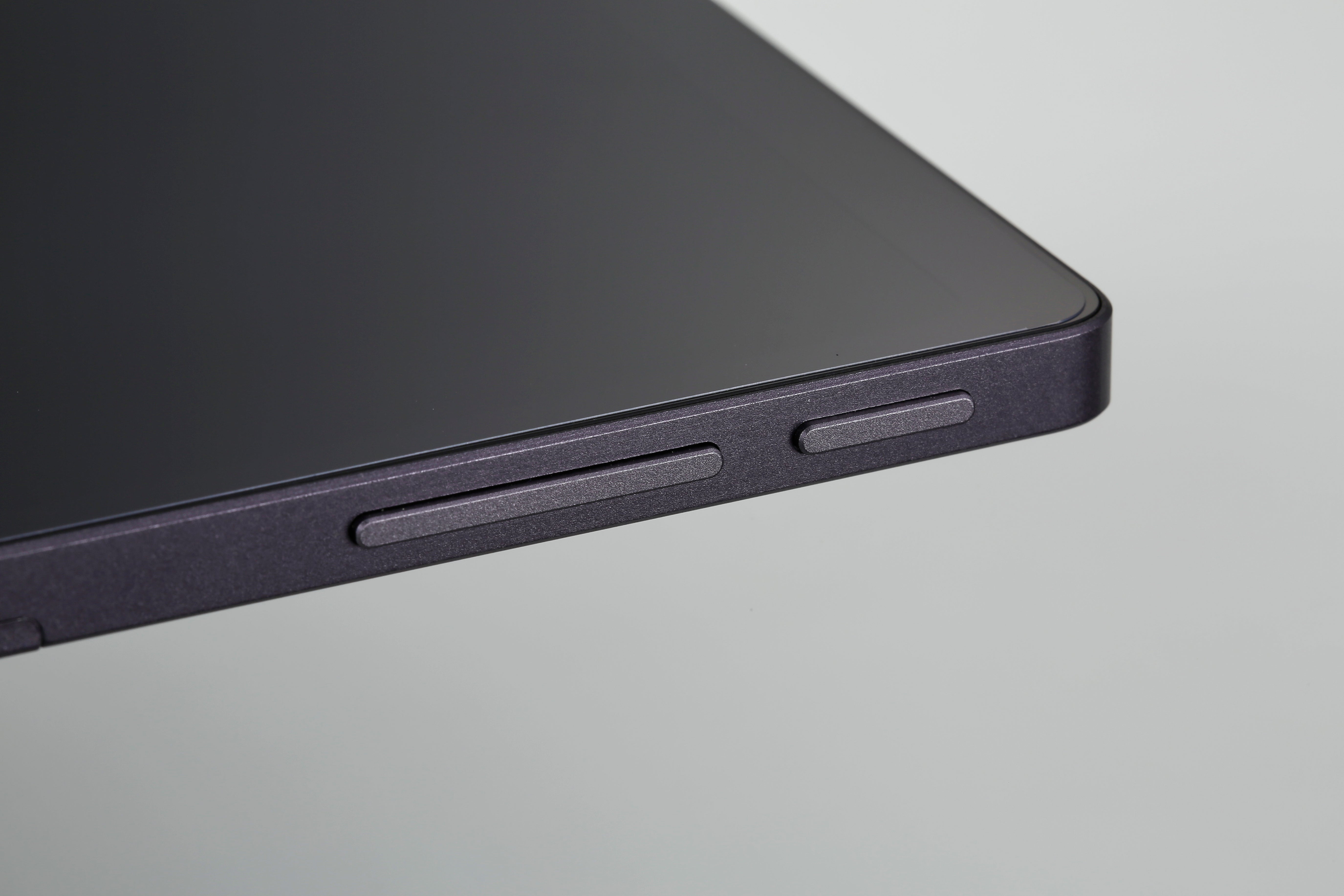 Belfida ONE（双方向タブレット型ワイヤレスモニター）