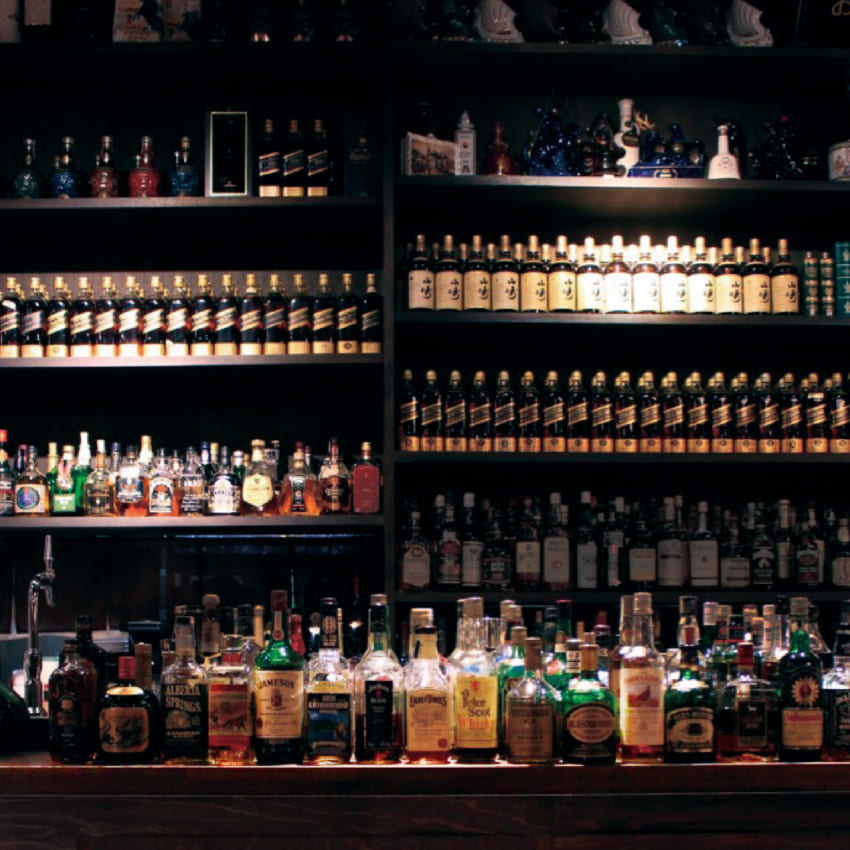 博多駅前 – お酒の美術館