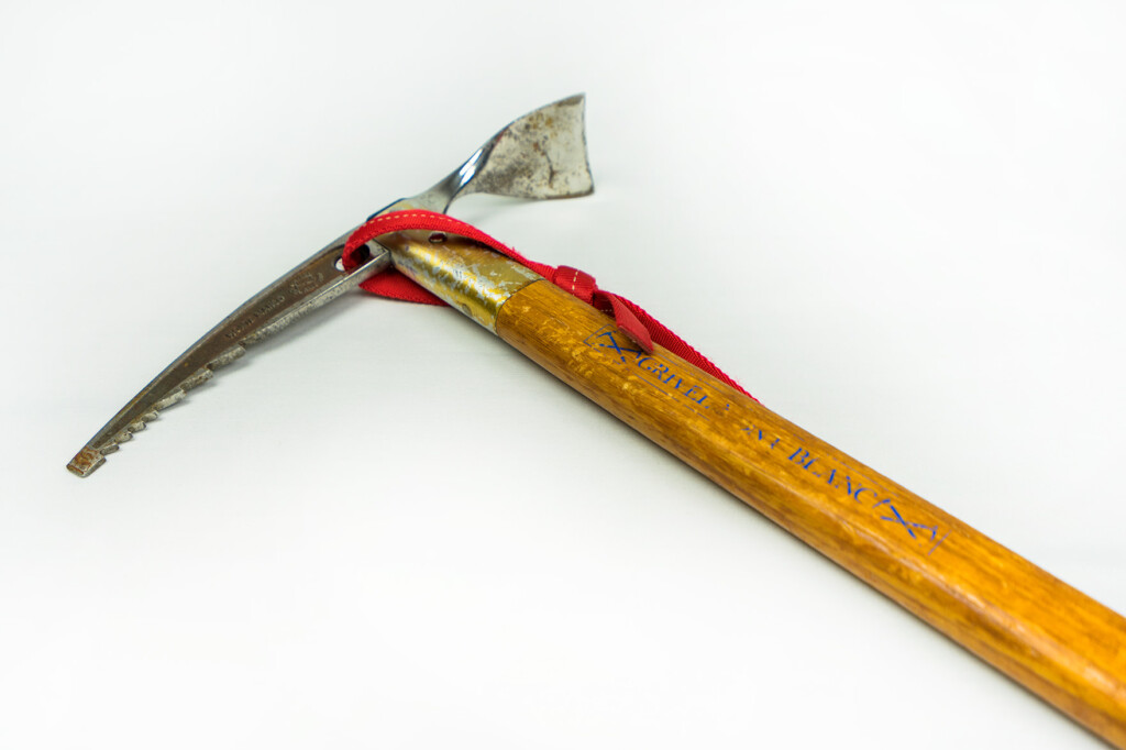 雪山歩きに最適なピッケル（アイスアックス）選びについてあらためて