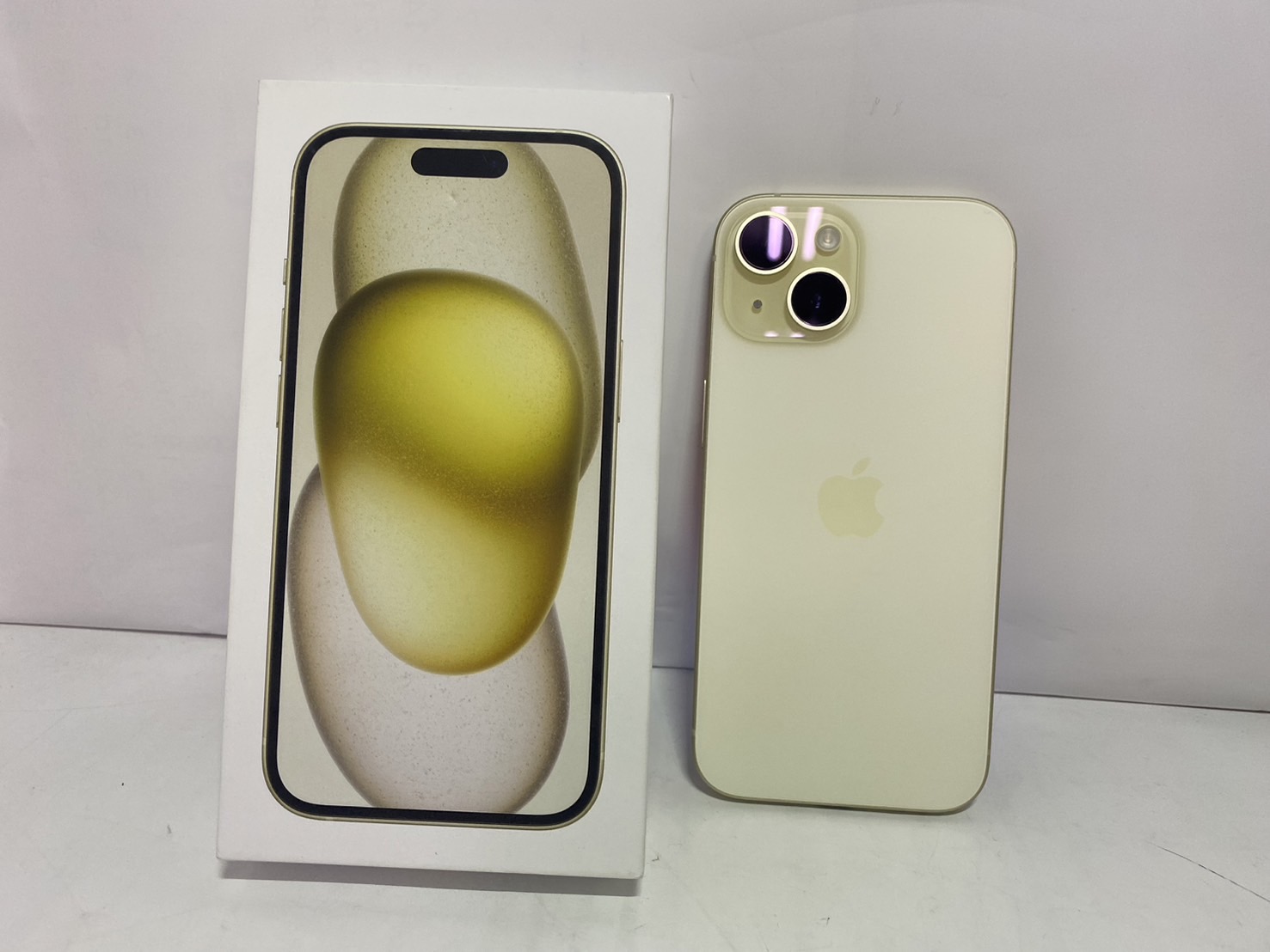 iPhone 15 イエロー 128 GB SIMフリー 【公式通販】