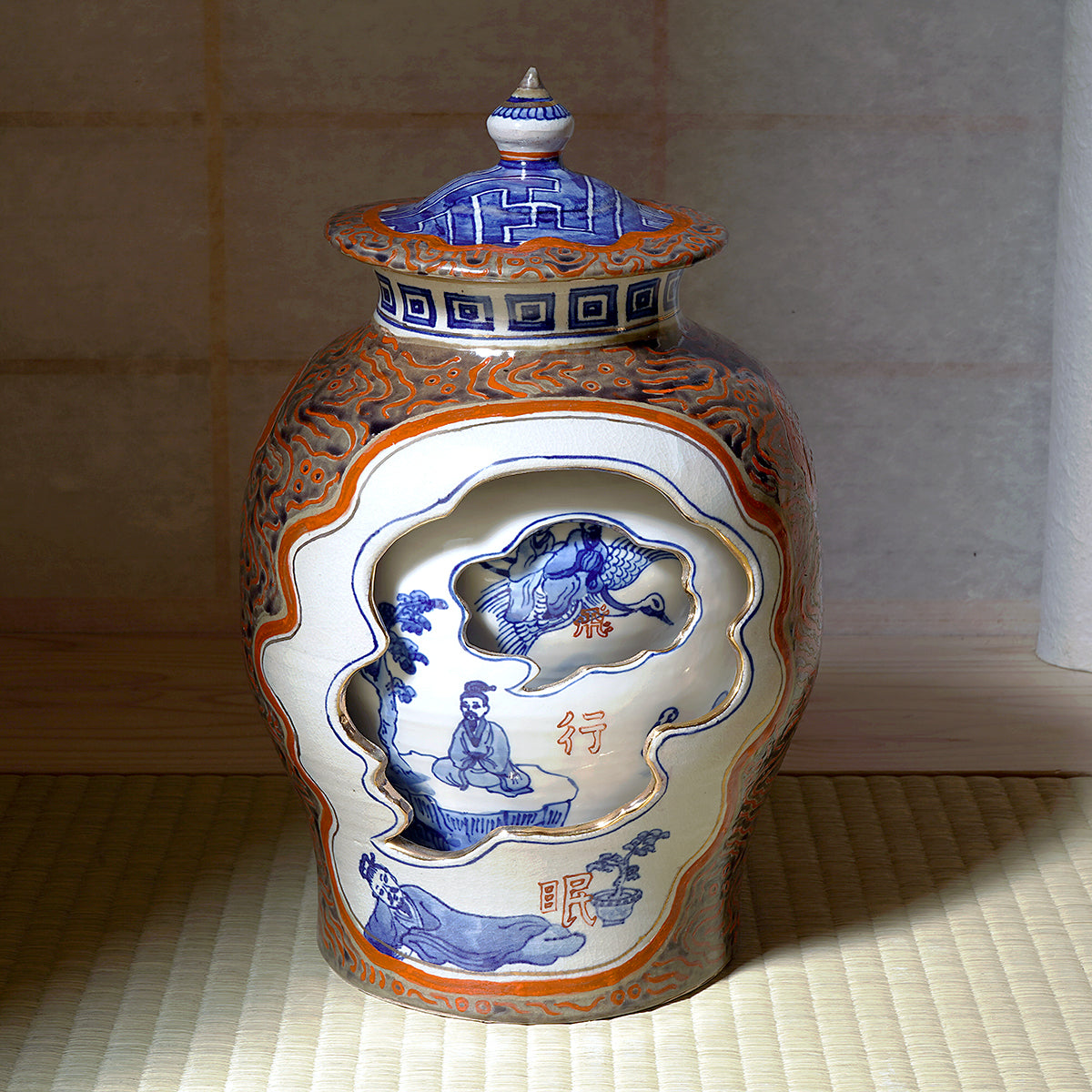 究極の美◼️蔵からかなり美しい大きな壺、壷が出てきました。花道具