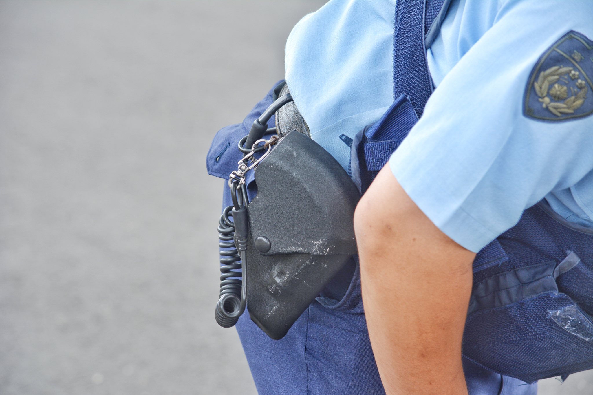 大坪技研 新型ホルスター 拳銃入れ 警察 乗車仕様 アンモナイト ロック