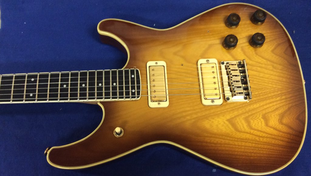 Ibanez Dyuke-1 奥田民生