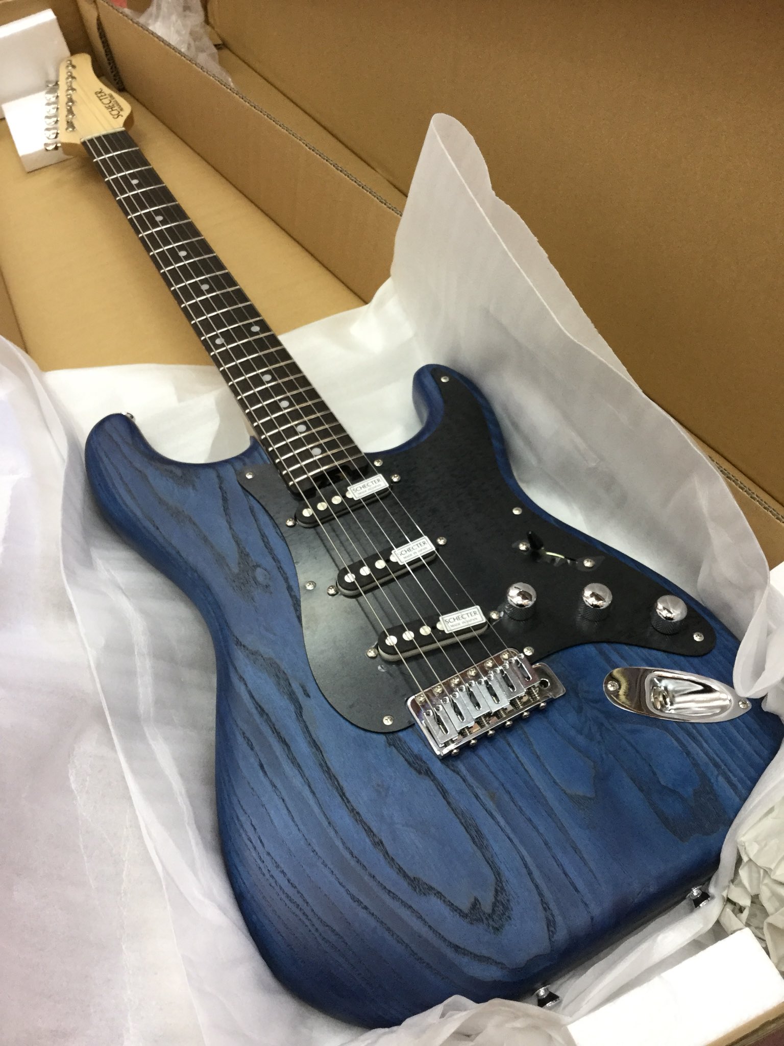 SPEAR エレキギター ギター 黒 ストラト ホログラム ギター 青 SPEAR