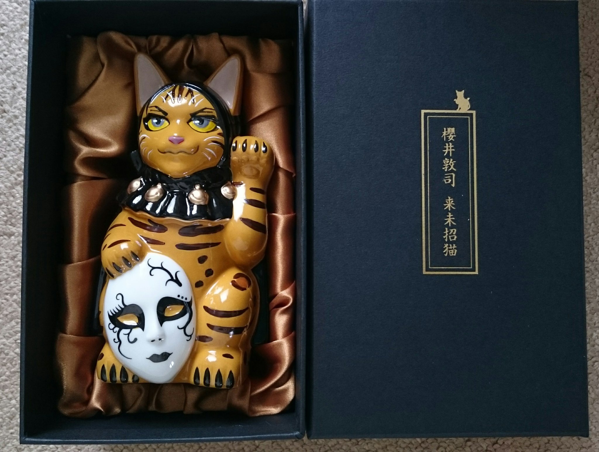 櫻井敦司 招き猫 「未来招猫」 BUCK-TICK 櫻井敦司氏プロデュース