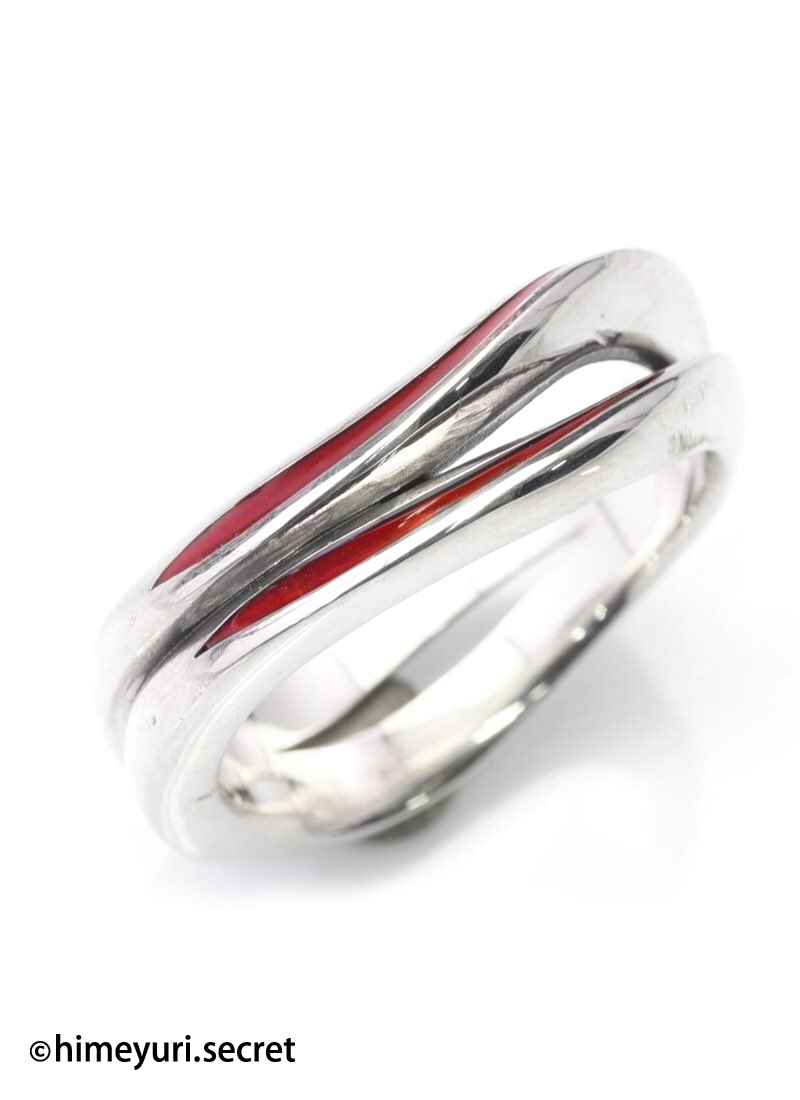 himeyuri.secret ザラついた感情と紅い糸リング