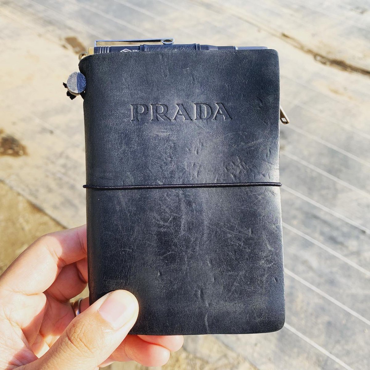 プラダ PRADA プラダ トラベラーズノート レギュラーサイズ PRADA