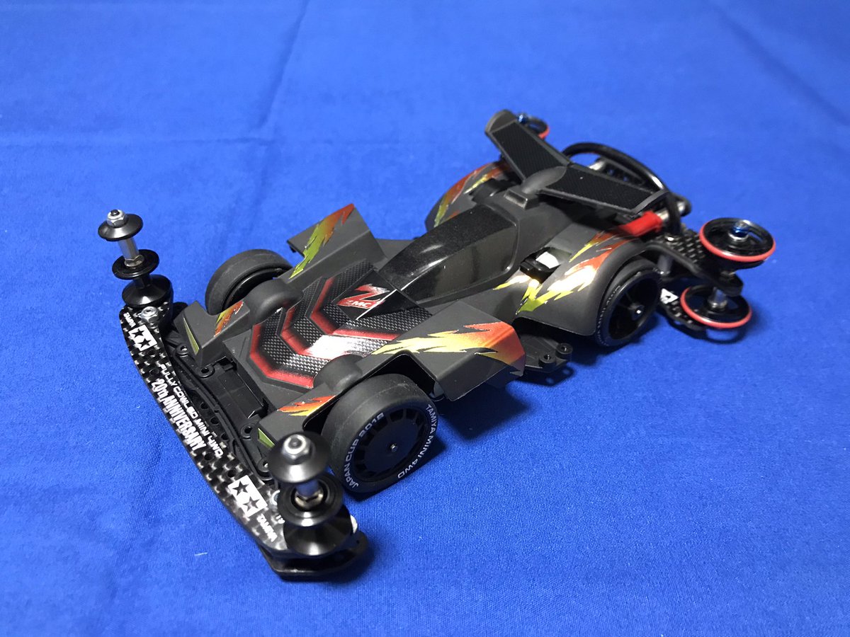 B-MAXで原作再現シリーズのネオトライダガーZMC コンセプトは強度と