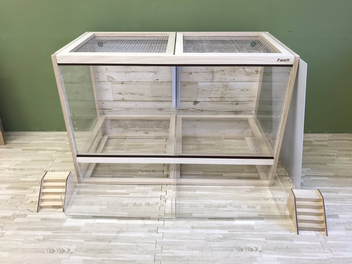 リピーターのお客様からハリネズミ用のケージご注文頂きました