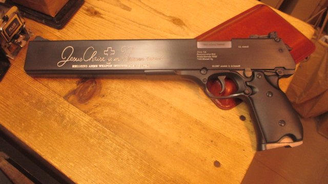 大日本技研 『対化物戦闘用13mm拳銃 ジャッカル』無稼働ガレージキット