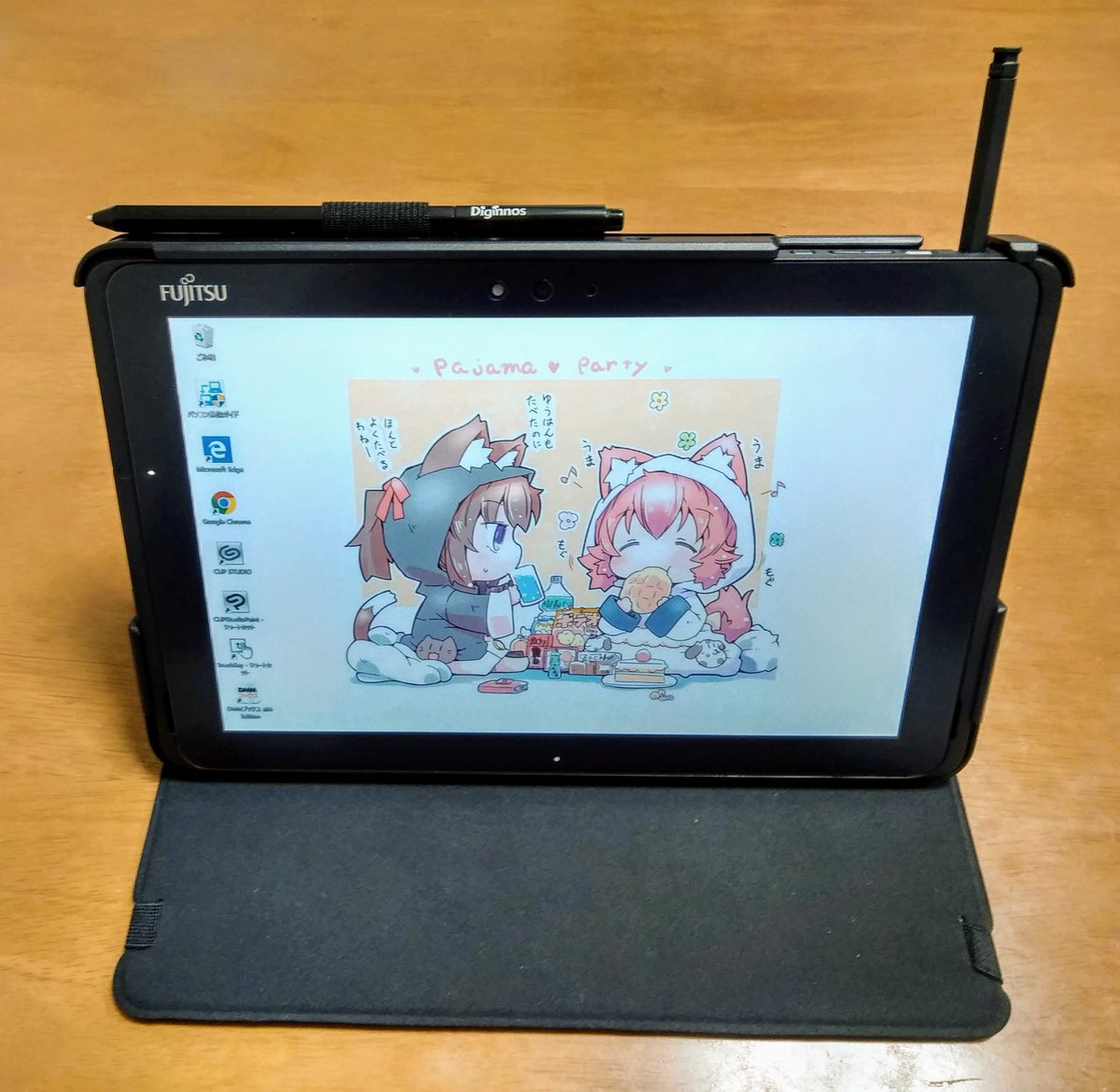 お絵描きイラストに！富士通タブレット✨ワコムのタッチペン付き