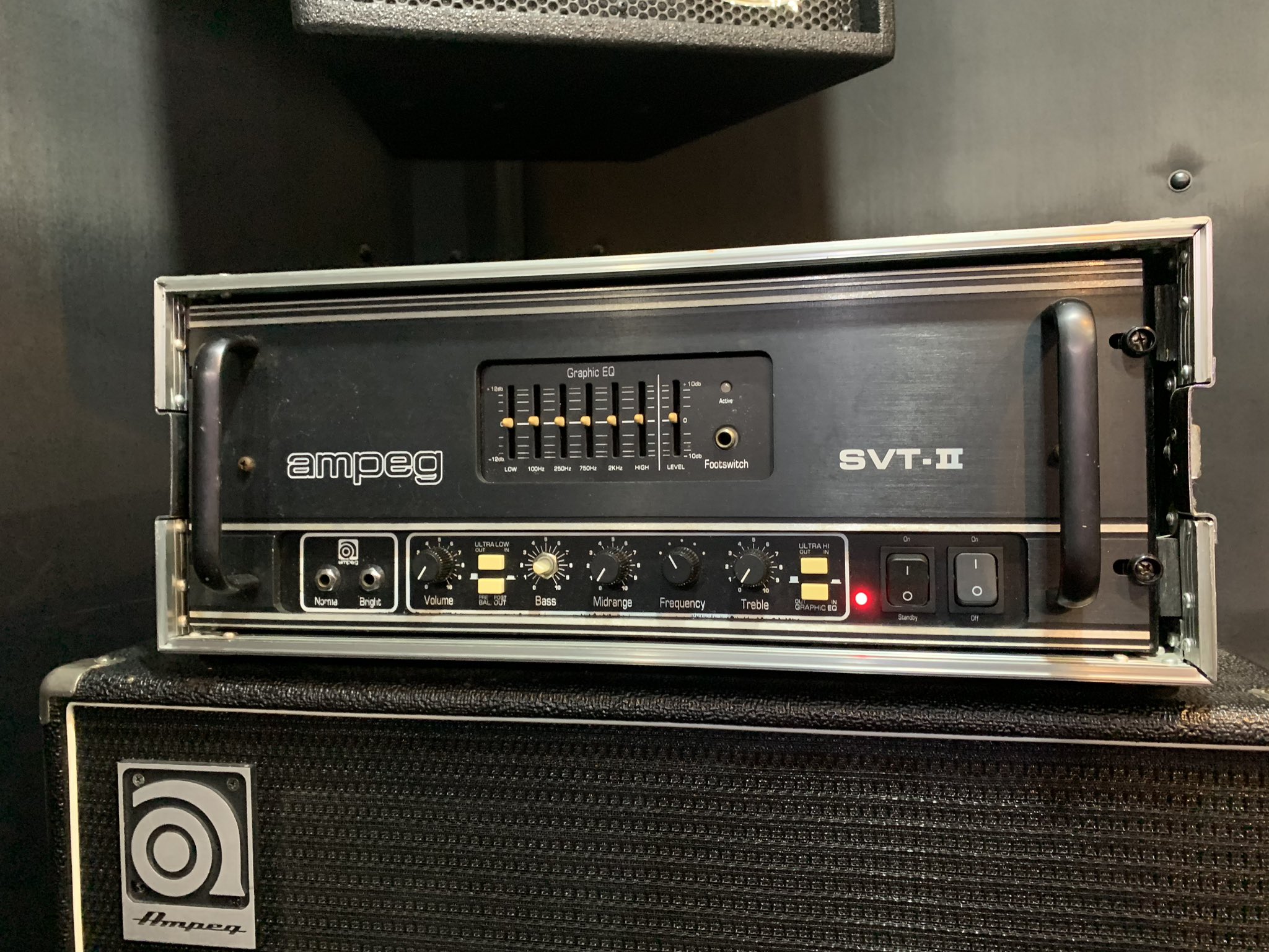 動作品 名機 Ampeg SVT-2 PRO ベース用 ヘッドアンプ 動作品 名機