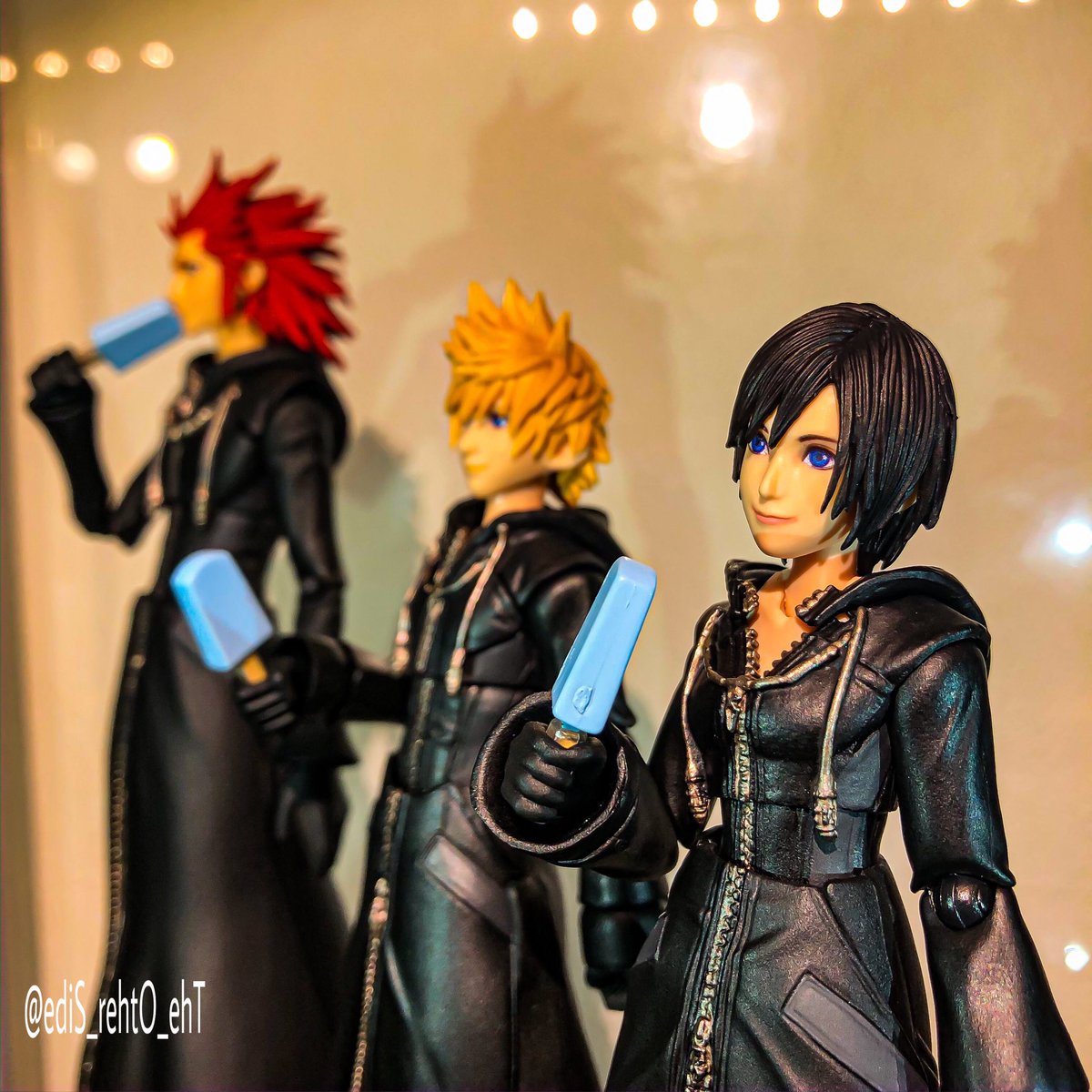 キングダムハーツ ロクサス 、 シオン 、 アクセル ブリングアーツ 3体