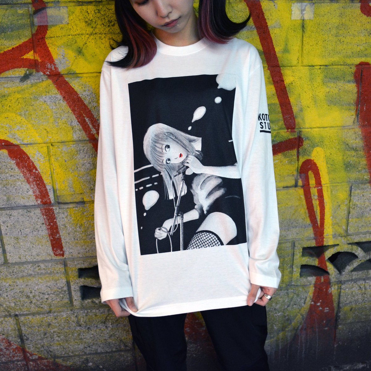 Village Vanguard x Ado Tシャツ L ヴィレヴァン Village Vanguard x