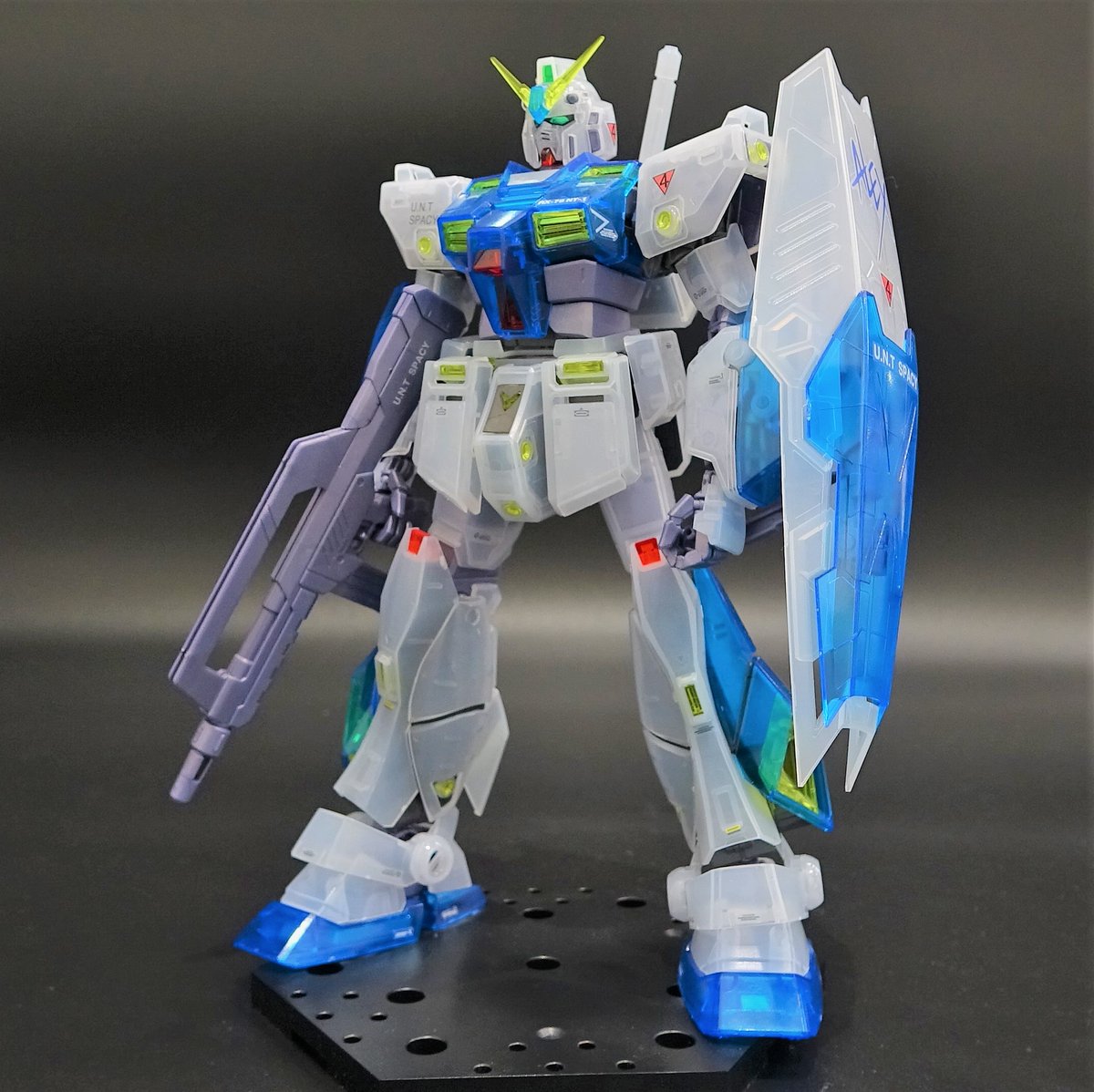MG 1/100 ガンダム NT-1 Ver. 2.0 クリアカラー MG 1/100 ガンダムNT-1