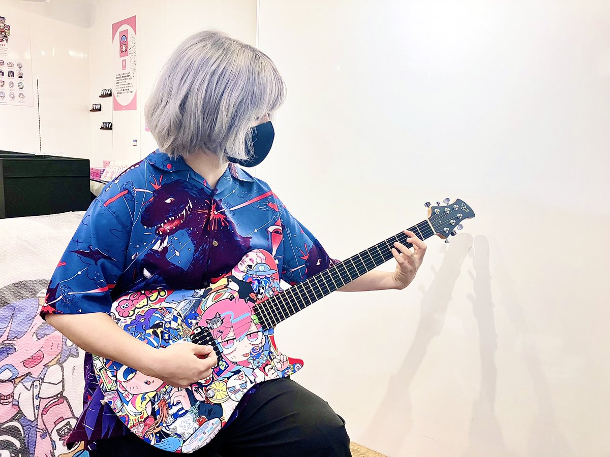 🎸🎸🎸🎸🎸🎸コラボギターでました🎸🎸🎸🎸🎸🎸 JOL原宿POP UP SHOPに