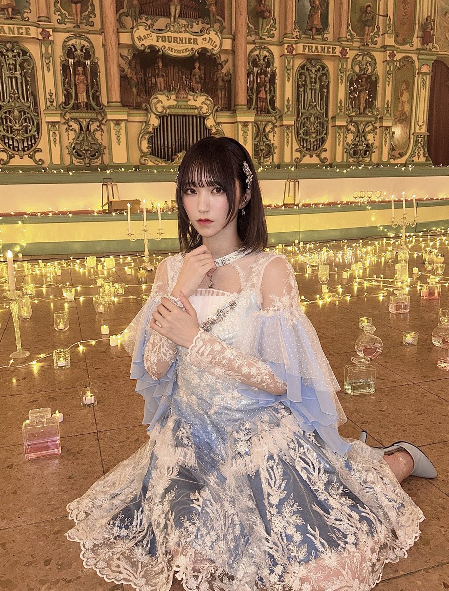 イ*ブ様 ＝LOVE ラストノートしか知らない 歌唱衣装② 野口衣織 直筆