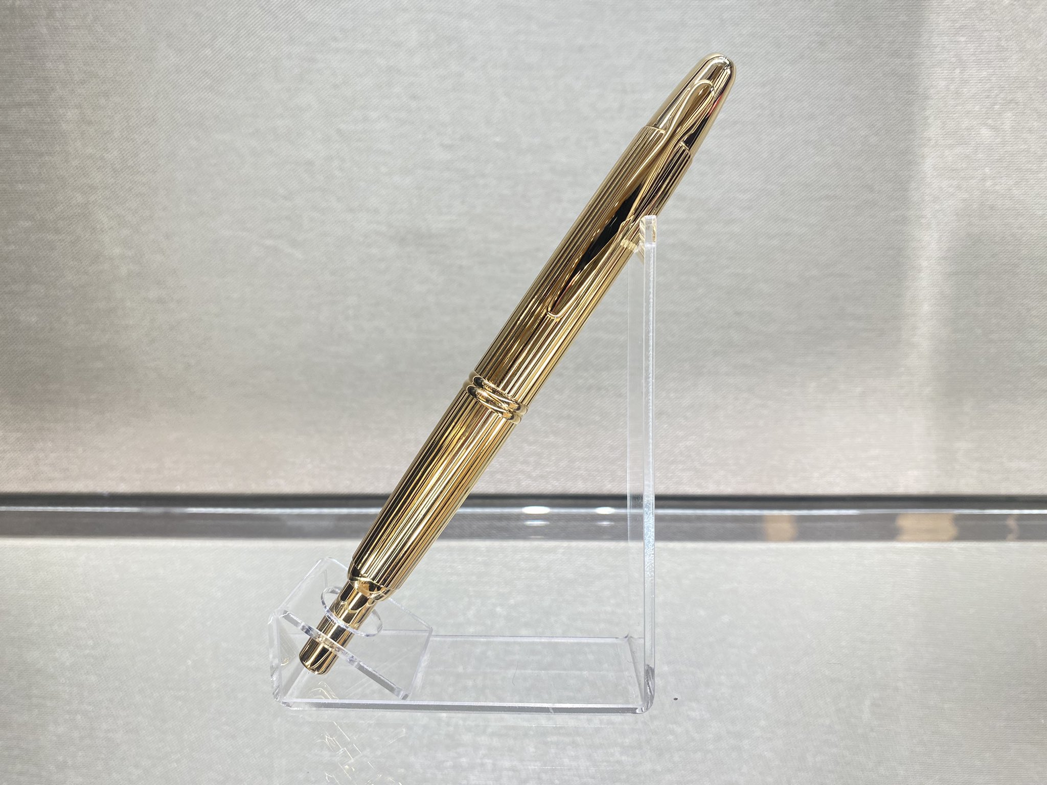 PILOT キャップレス万年筆ピンクk18 金