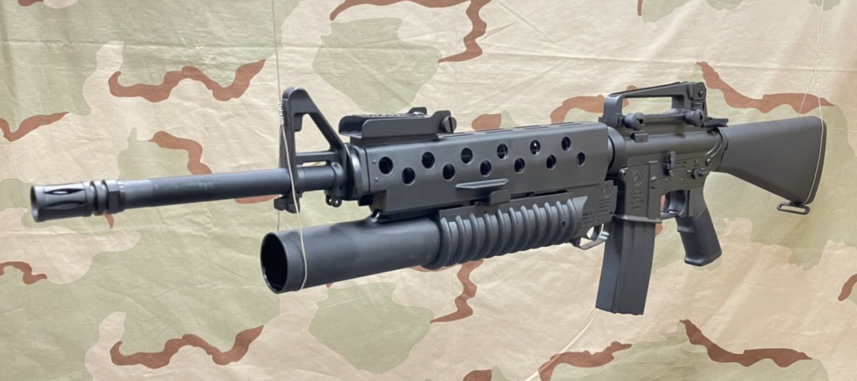 東京マルイ 電動ガン M16A2+他社製M203付き（モスカートランチャー