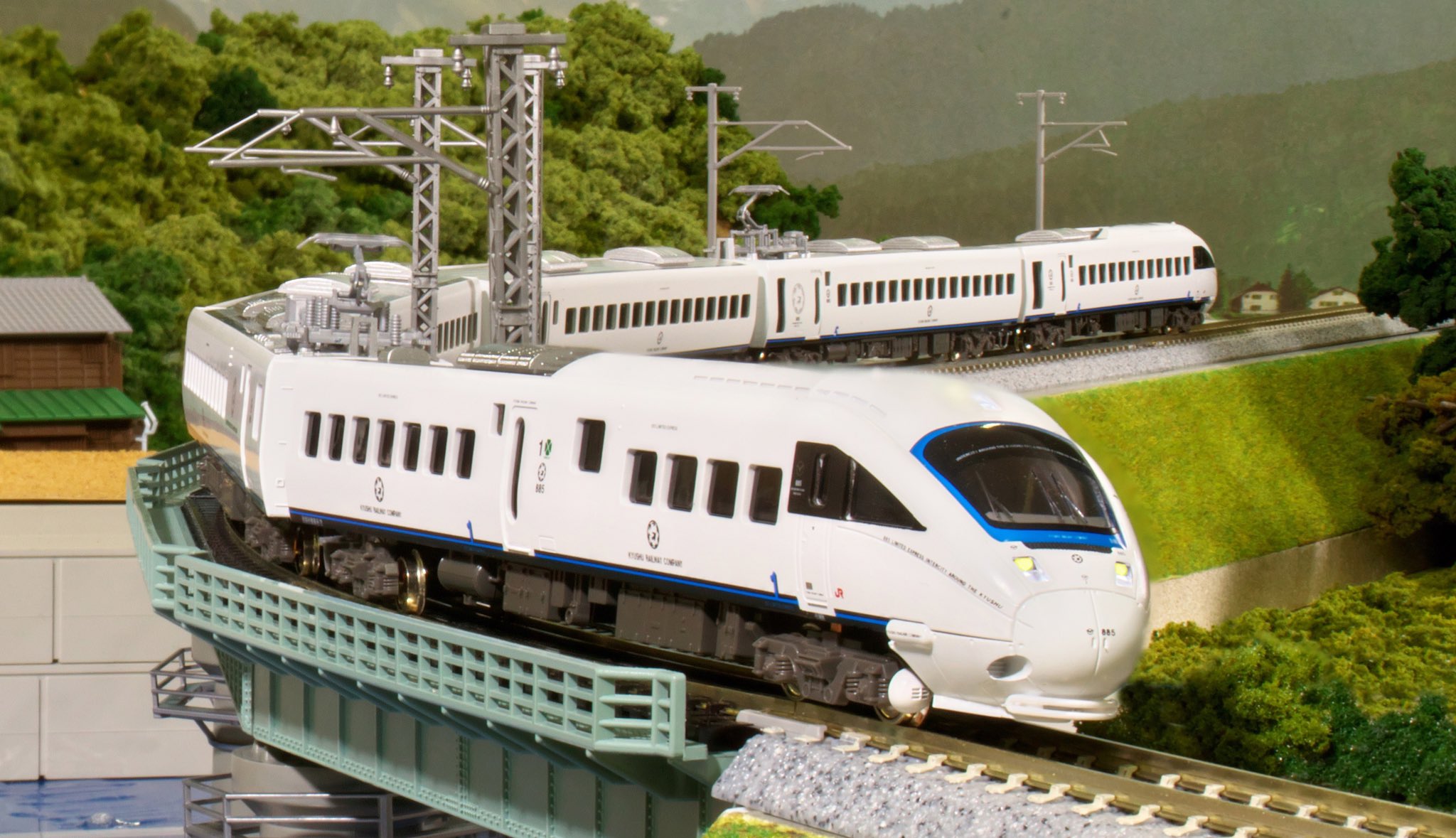 KATO製 885系 「たま（宮崎応援）」ラッピング仕様SM-8編成 6両