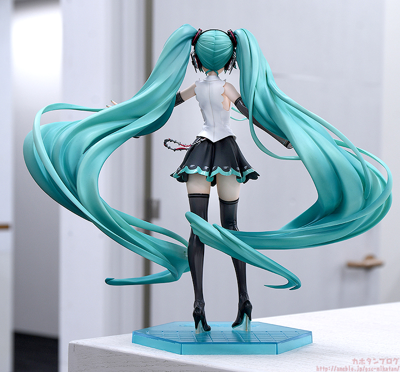 初音ミク NT 1/8スケールフィギュア